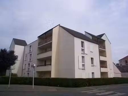 location parking st jean de braye 45800