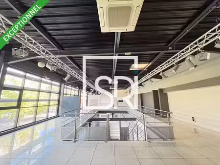 location commerce aubiere 63170 640m²