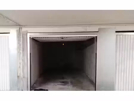 garage fermé - résidence de standing