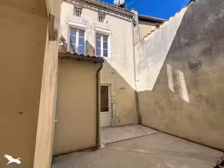 vente appartement 5 pièces 120 m² à coteaux-du-blanzacais (16250)  98 280 €