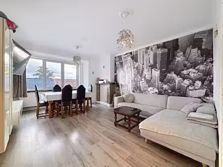 appartement te koop in sint-niklaas met 1 slaapkamer