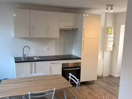 studio meublé avec parking – proche centre de mézières-sur-