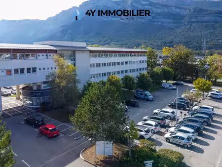 location local professionnel 129m² varces allieres et risset 38760