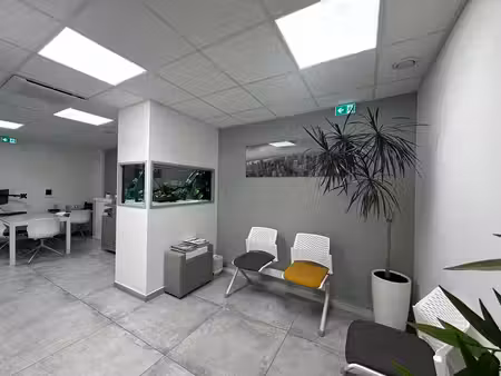 location local professionnel 107m² st martin d heres 38400