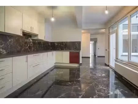 appartement te koop in izegem met 1 slaapkamer