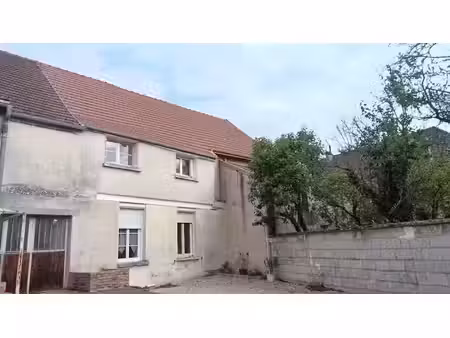 vente appartement 104.5 m² à provins (77160)  115 000 €