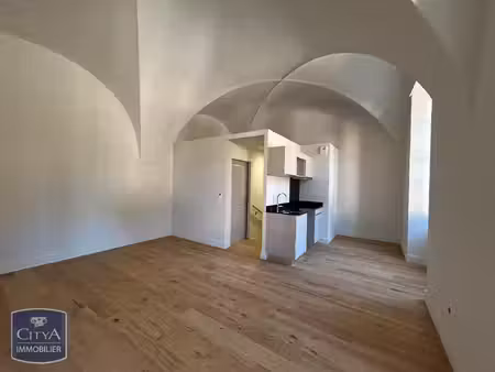 location appartement 1 pièce 33m² dole 39100