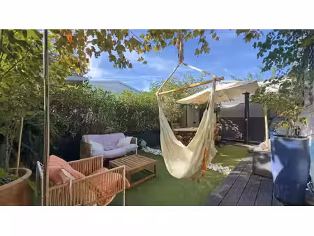 hyères - bungalow t2 avec terrasse couverte et jardin