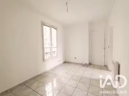 studio à paris (75007)