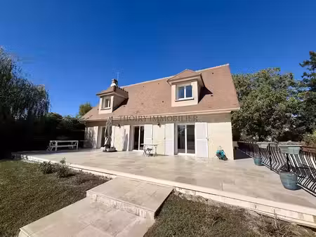 location maison 6 pièces 175.09 m² à maule (78580)  2 128 €