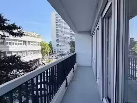 a louer / sans frais d’agence - secteur prado / vélodrome - type 3 de 62m² avec balcon
