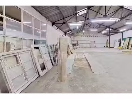 local professionnel à vendre carhaix plouguer 3 pièce(s) 420m2 100 000€
