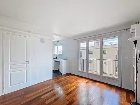 vente appartement 1 pièce 22.7 m² à la varenne saint hilaire (94210)  155 000 €