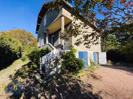 maison de campagne au calme  à l'abri des regards