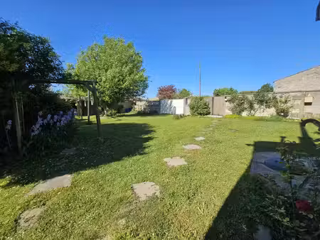maison à fort potentiel avec 1280m² de parcelle