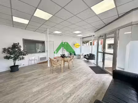location local commercial 80m² meru 60110