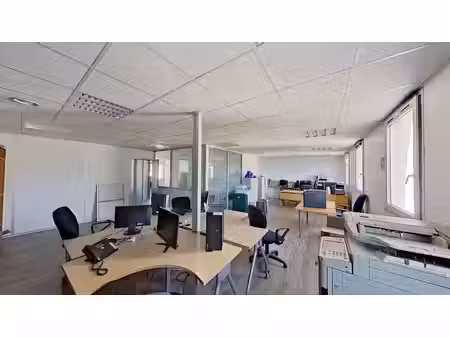location locaux professionnels 0 pièces 180 m² à viroflay (78220)  4 820 €