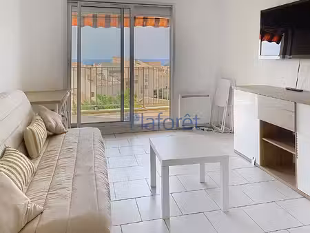 carqueiranne - studio avec coin nuit meublé 30 m²