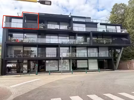 instapklaar appartement met 2 slaapkamers  garage en 2 terrassen in hartje waregem!