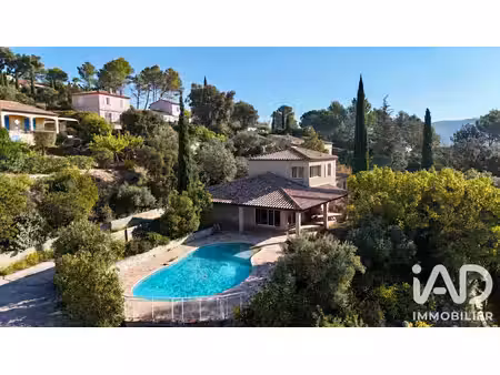 maison traditionnelle à pierrefeu-du-var (83390)