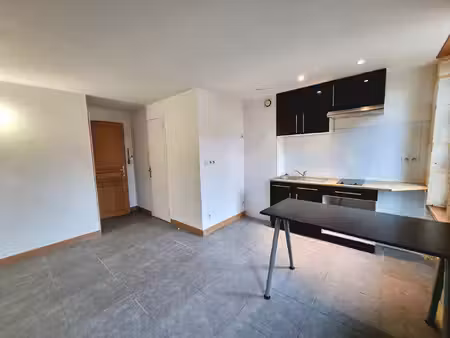 location appartement 2 pièces 33m²