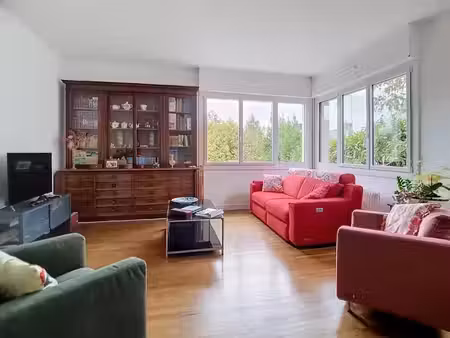 vente maison 5 pièces 124 m² à saint-etienne-de-montluc (44360)  346 500 €