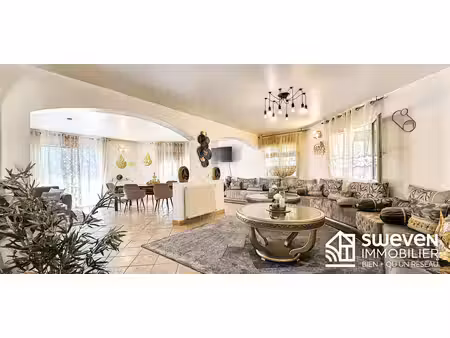 maison t8 à montesquieu-volvestre