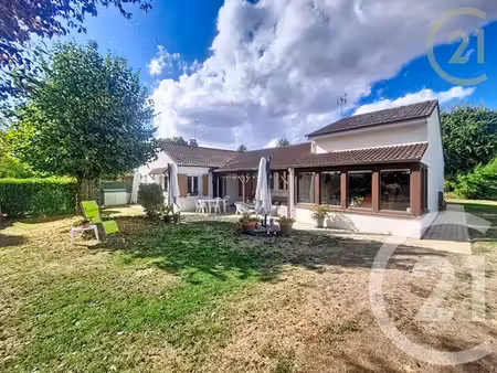 maison à vendre - 8 pièces - 167 m2 - st sauveur sur ecole - 77 - ile-de-france