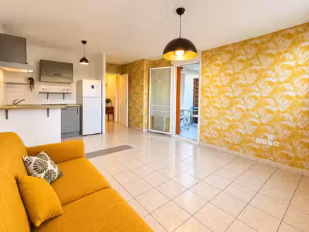 arès - coté bassin - appartement t2 avec balcon et parking c