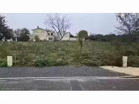 terrain à bâtir à la lande-de-fronsac (33240)