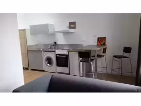 très beau t2 meublé de 31.61m²