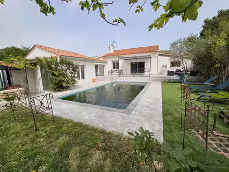 maison gignac-la-nerthe - 4 chambres - 150m²