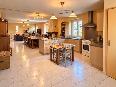 appartement evans 5 chambres  188.09 m2  jardin  garage