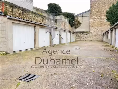 boulogne sur mer ~~rue perrochel ~~garage individuel exclusi