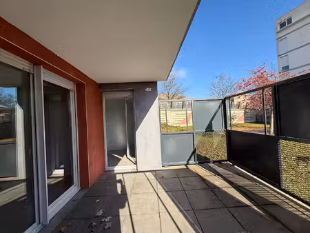 appartement 5 pièces de 94 m² avec double terrasse et parking - secteur bartholdi