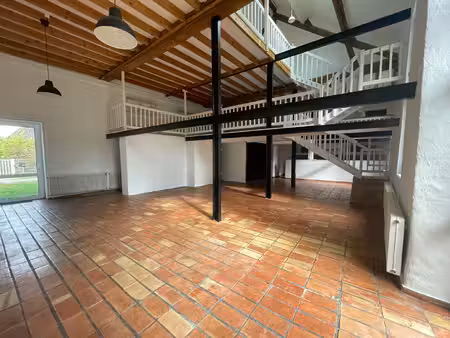 location maison 5 pièces  196.00m²  gometz