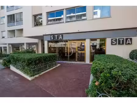 vente local commercial 3 pièces