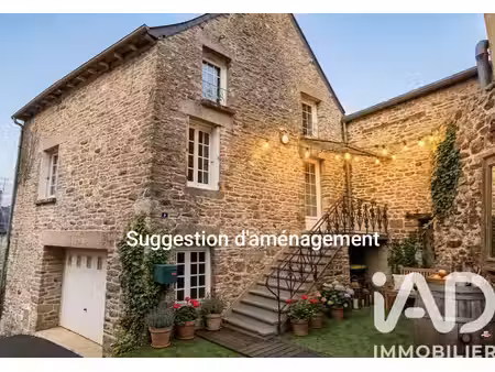 maison de ville à saint-aubin-du-cormier (35140)