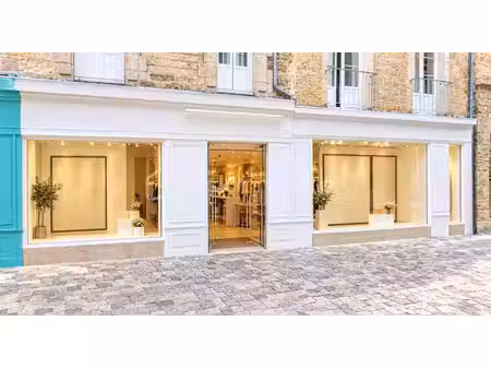 vente locaux professionnels à fougeres (35300)  69 500 €