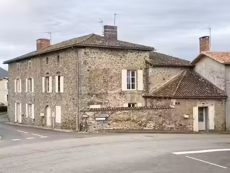 vente locaux professionnels 0 pièces 330 m² à saint-maurice-des-lions (16500)  135 000 €