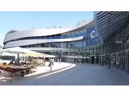vente locaux professionnels 5 pièces 134 m² à saint-laurent-du-var (06700)  294 000 €