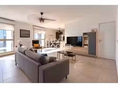 agréable t4 récent avec terrasse - zac des girondins