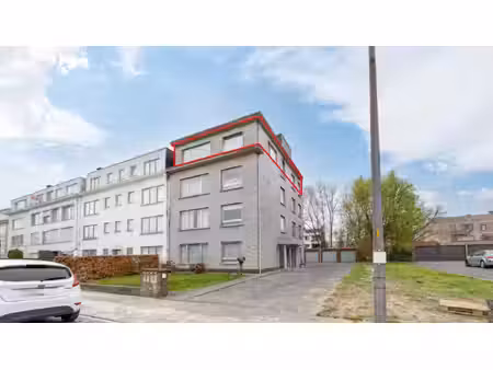 appartement te koop in belsele met 3 slaapkamers