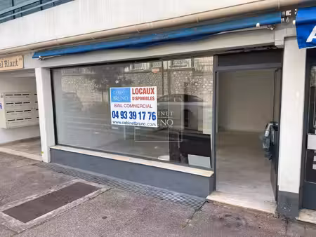 location local commercial 35m² cannes 06400