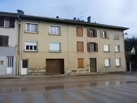 bâtiment à aménager sur 3 niveaux ? montferrat