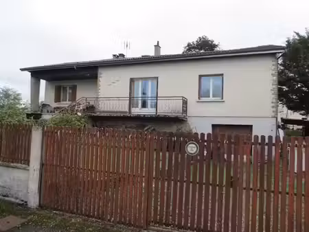 vente maison 5 pièces 104 m² à ruffec (16700)  99 500 €