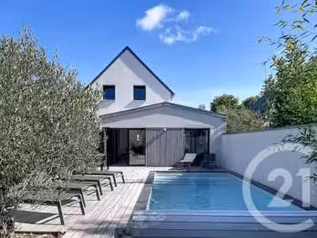 vente maison piscine à saint-gildas-de-rhuys (56730) : à vendre piscine / 220m² saint-gild