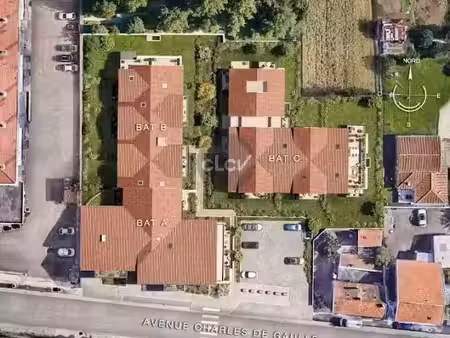 vente locaux professionnels 1 pièce 128 m² à saint-bonnet-de-mure (69720)  307 200 €