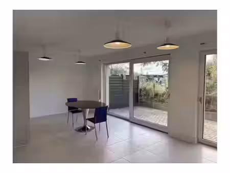 appartement à louer à rue de la fontaine 18 18 musson (vbe80827)