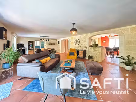 maison de 223m² - 8 pièces - piscine - garage